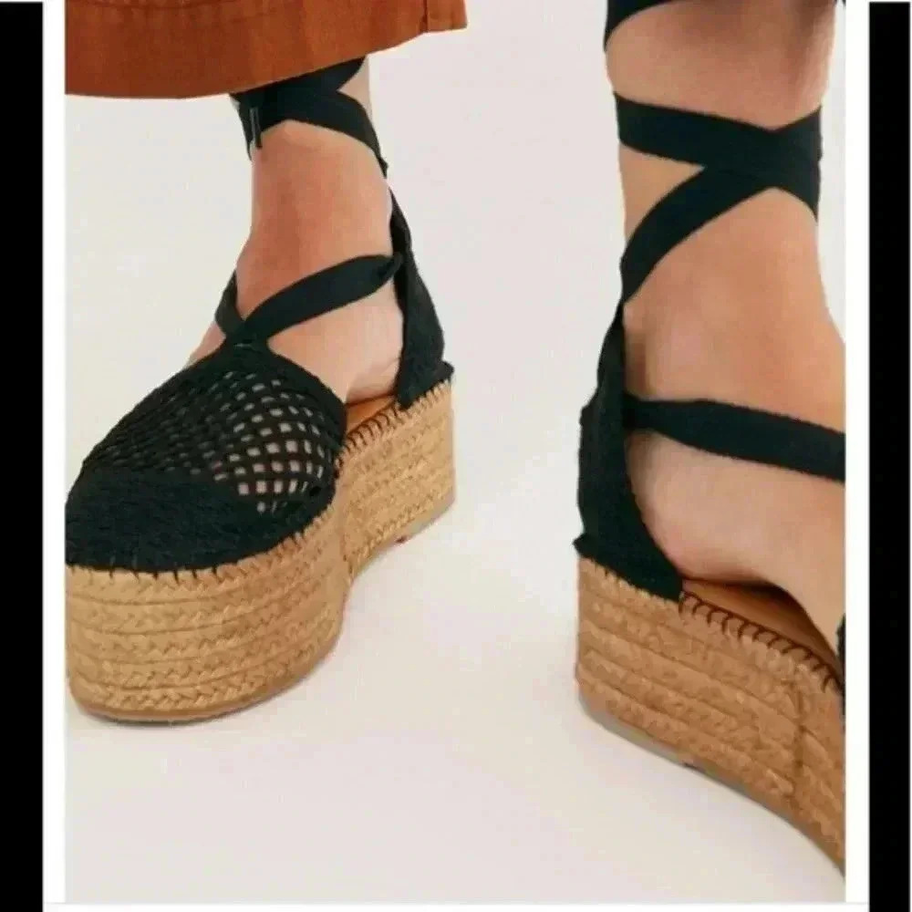 Free People Frida wrap black crochet platform